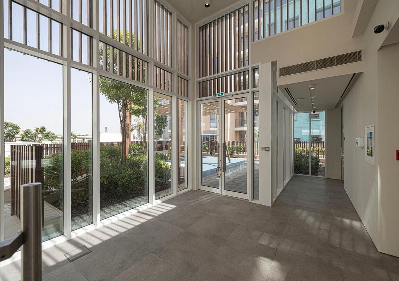 Luxe Diamond With Private Garden * Dubai
